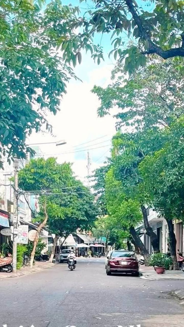 Nhà phố mặt tiền 2 tầng Thị Nại Quy Nhơn 80m² giá 6 tỷ - Vị trí đắc địa gần biển!