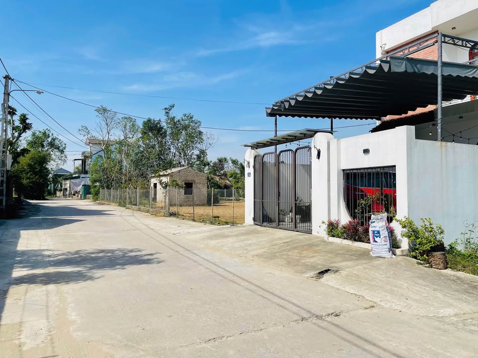 Đất nền tại Khối Kim Mỹ, Nghi Ân 112.4m² giá 3.2 tỷ - Mặt tiền đường Tạ Quang Đệ