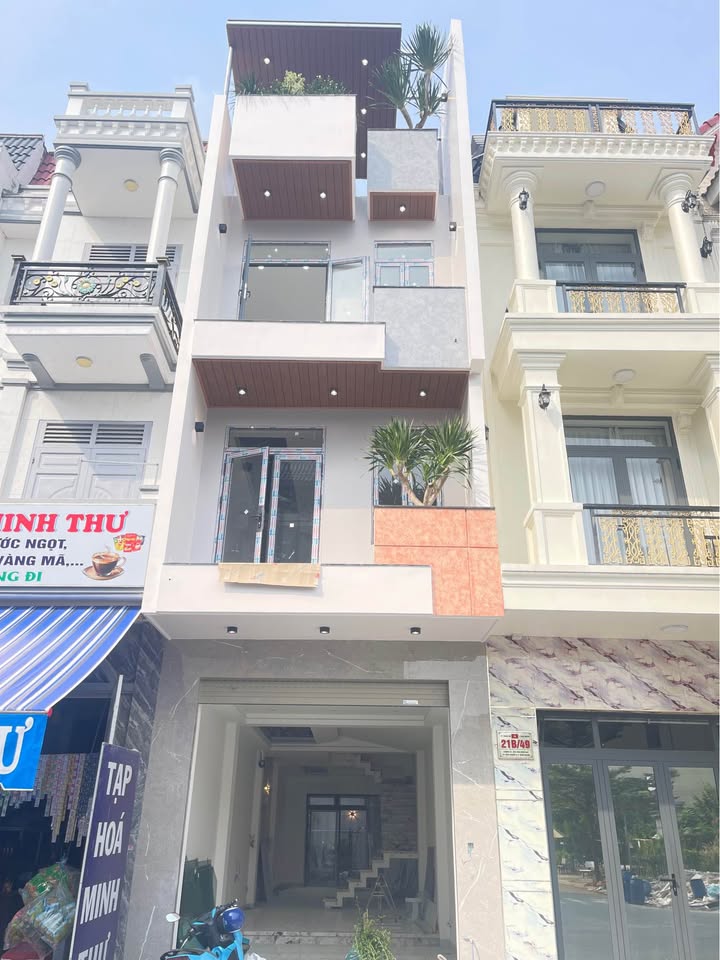 Nhà 2 Lầu 1 Trệt Bình Chuẩn, Thuận An 76.8m² giá 6.5 tỷ - Sổ hồng chính chủ, gần vòng xoay An Phú!