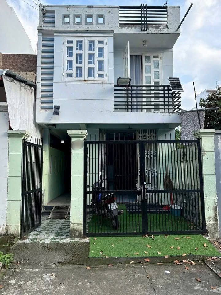 Nhà trọ 1 trệt 1 lầu KDC Hồng Phát 90m² giá 4.75 tỷ - Đầu tư sinh lời ngay!