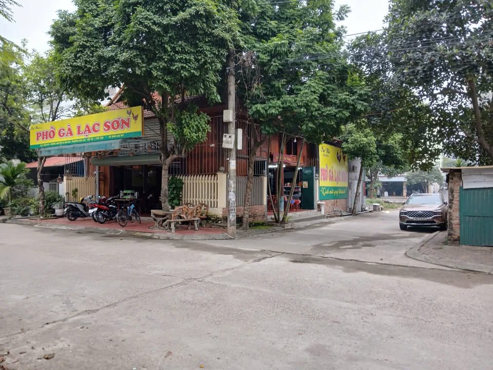 Đất nền Dữu Lâu, Việt Trì 99m² giá 4 tỷ - Vị trí đắc địa cho kinh doanh!