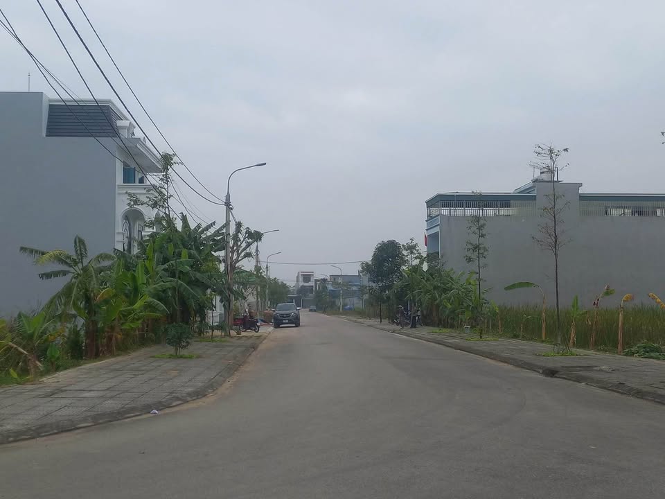 Lô đất MBQH 54 Quảng Phú 90m² - Đối diện Trường Mầm Non, pháp lý sổ đỏ đầy đủ!