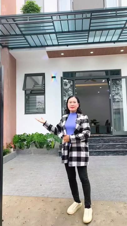 Nhà 2 tầng kiệt ô tô tại Thủy Xuân 130m² giá chỉ 2 tỷ - Sẵn sàng vào ở!