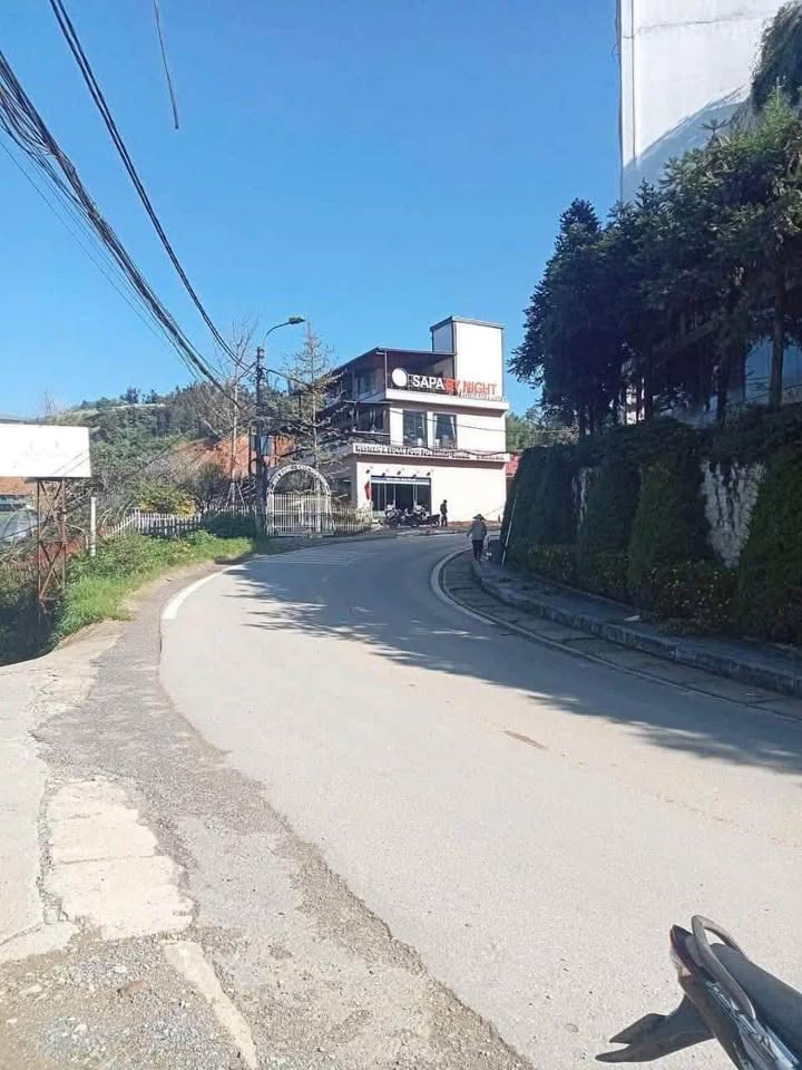 Đất thổ cư phố Thác Bạc, Sa Pa 120m² giá 8 tỷ - Vị trí đắc địa hiếm có!