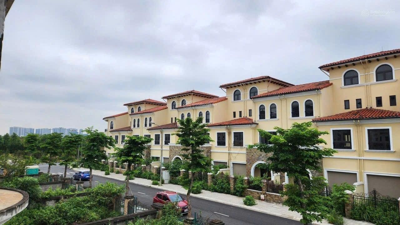 Biệt thự Townhouse KĐT Nam An Khánh 145m² giá chỉ 20 tỷ - Thiết kế theo ý muốn!