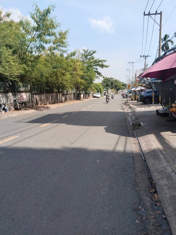 Nhà 3 tầng 56m² đường Lê Văn Chí, Linh Xuân, Thủ Đức - Giá chỉ 6 tỷ!