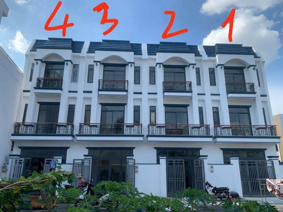 Nhà 3 tầng hẻm xe hơi 6m Bình Trưng Đông 50m² giá 5.7 tỷ - Pháp lý sổ hồng riêng!
