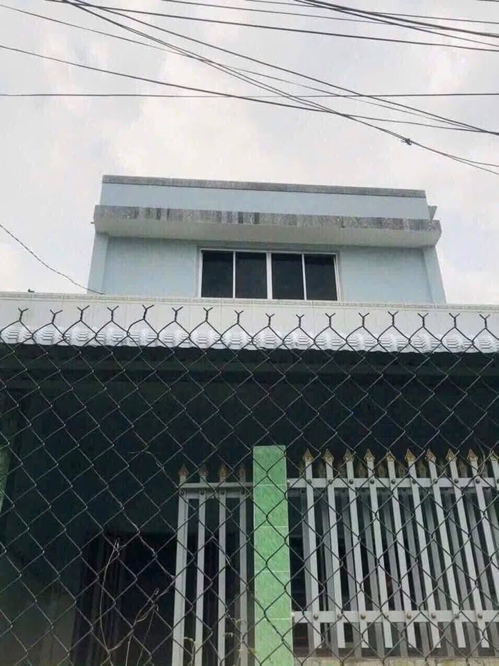 Nhà cho thuê Phường Sơn Đông, Bến Tre 2 tầng chỉ 4 triệu/tháng - Gần bến xe tiện lợi!