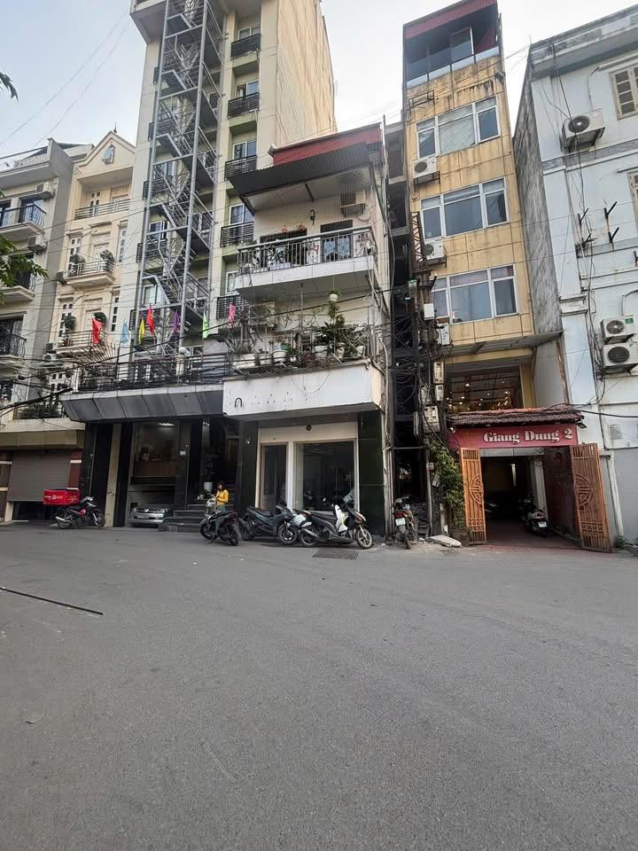 Nhà phố Xã Đàn 2, Đống Đa 55m² - Kinh doanh sầm uất, lô góc 2 mặt thoáng!