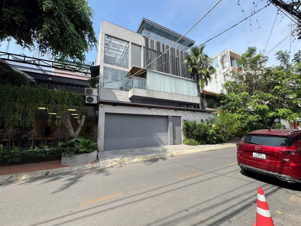 Bán nhà mặt tiền Quốc Hương, Thảo Điền 113m² giá 36 tỷ - Đầu tư sinh lời ngay!