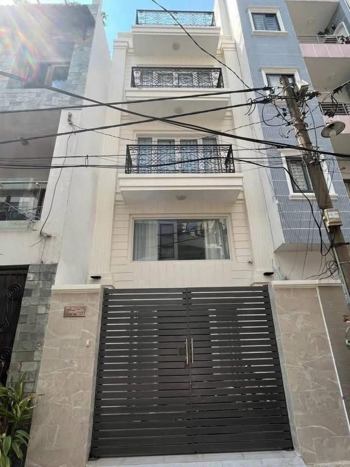 Nhà hẻm xe hơi Thành Thái Quận 10 72m² giá 9.8 tỷ - Tiềm năng kinh doanh lớn!