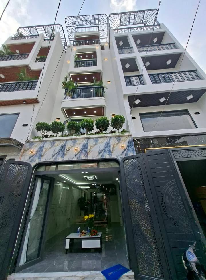 Nhà phố An Phú Đông 64m² giá 7.98 tỷ - Full nội thất cao cấp, thang máy