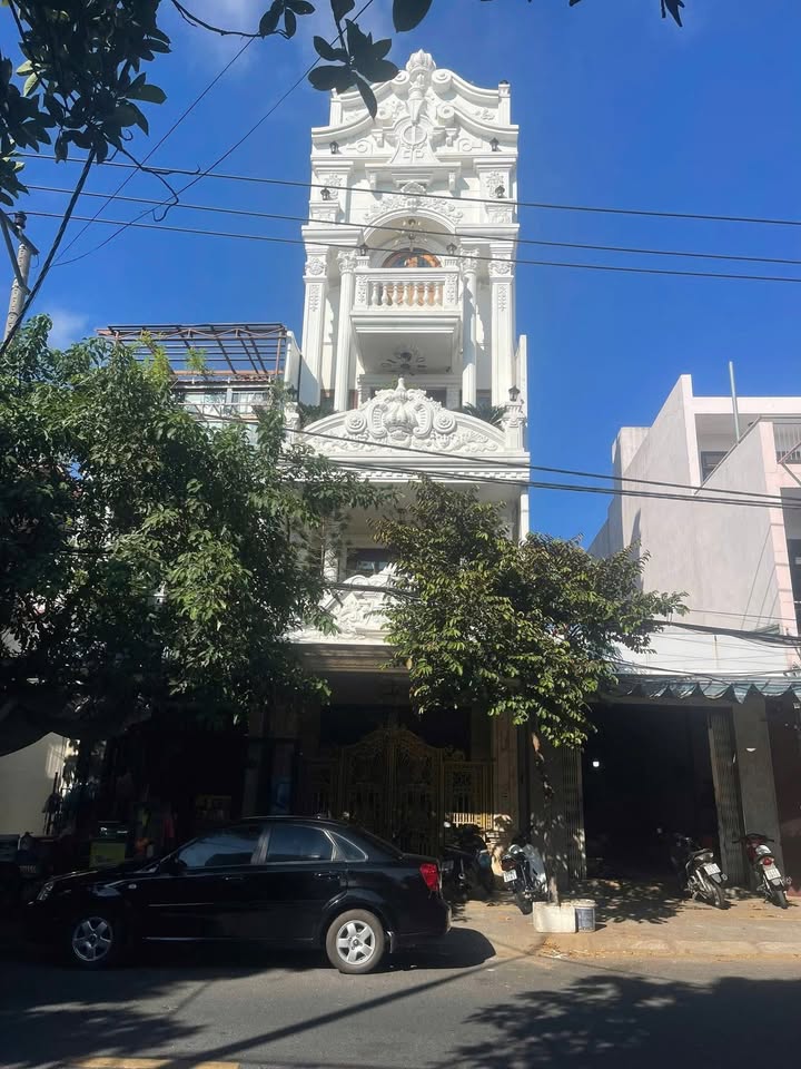 Bán gấp nhà 6 tầng mặt tiền đường Huỳnh Ngọc Huệ 100m² - Đầu tư sinh lời tại Thanh Khê!