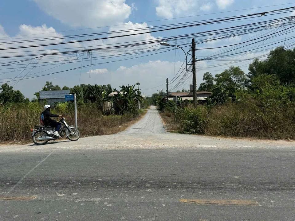 Đất nền Tân An Hội Củ Chi 162m² giá 2.1 tỷ - Sổ hồng đầy đủ, tiện ích xung quanh