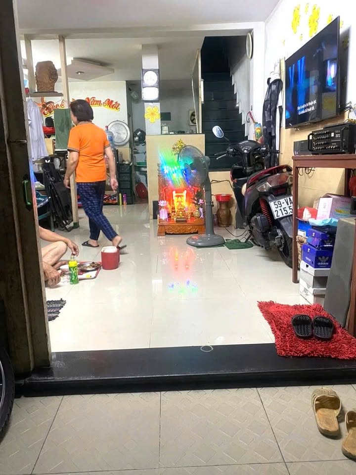 Nhà phố Thới An 40m² giá 3.8 tỷ - Vào ở ngay, tiện ích đầy đủ!