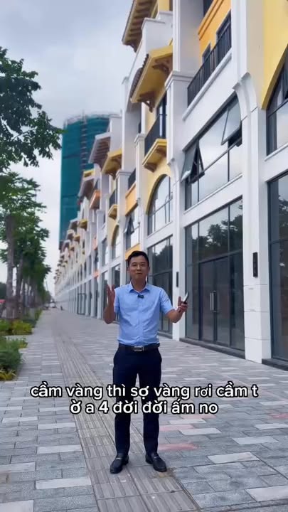 Nhà 5 tầng Hoàng Quốc Việt, Sơn Trà 80m² giá 12 tỷ - Thiết kế hiện đại, đầy đủ nội thất!