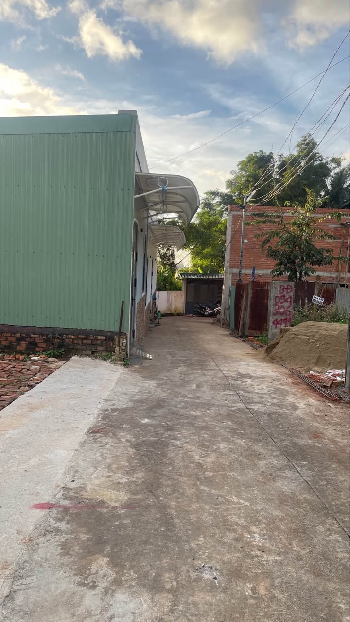 Bán đất hẻm 723 Hà Huy Tập, Buôn Ma Thuột 70m² giá 1.79 tỷ - Vị trí đẹp, dân cư hiện hữu!