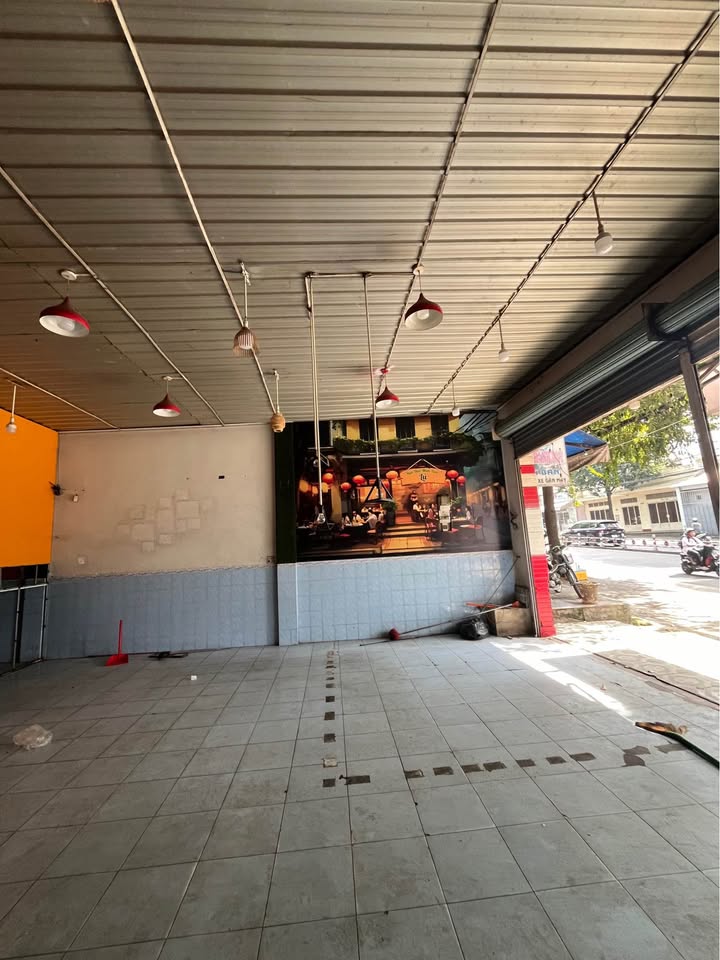 Cho thuê nhà mặt tiền Nguyễn Ái Quốc 144m² giá 20 triệu - Kinh doanh lý tưởng!