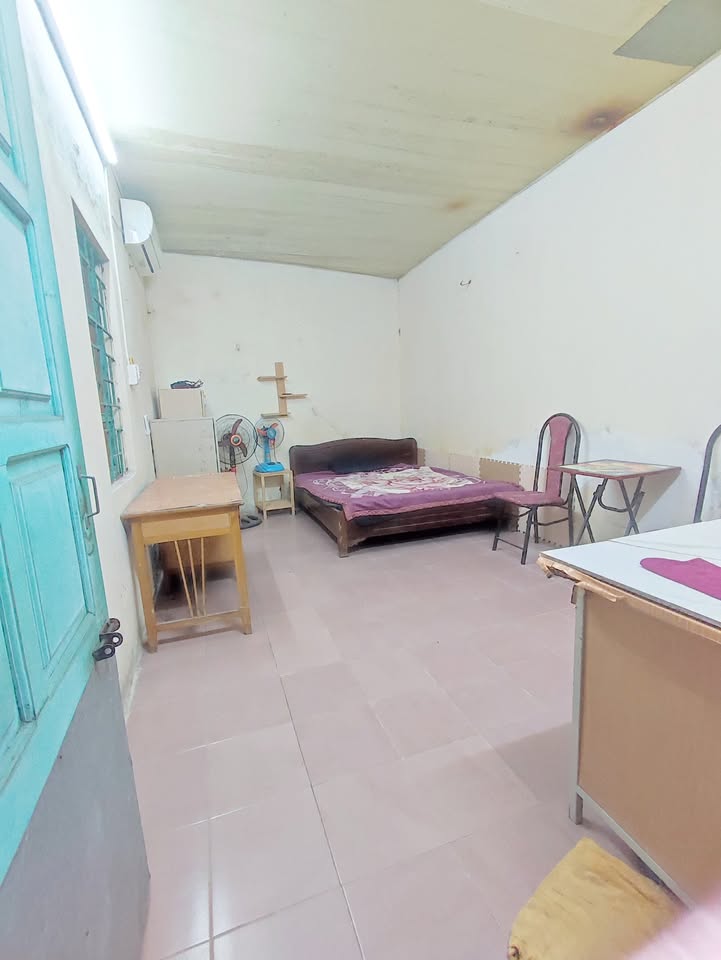 Phòng trọ cho thuê tại Hoàng Hoa Thám 16m² chỉ 1,7 triệu - Chính chủ tiện nghi đầy đủ!