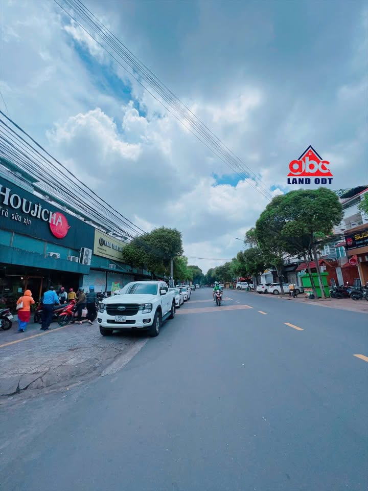 Bán nhà mặt tiền đường Phan Trung, Biên Hoà 144m² giá chỉ 20.5 tỷ - Đầu tư sinh lời ngay!