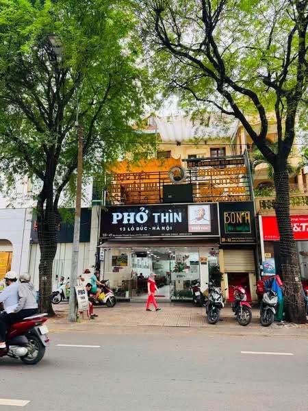 Bán nhà 2 mặt tiền 39-41 Bà Huyện Thanh Quan, Quận 3, diện tích 222m² - Đầu tư sinh lời cao!