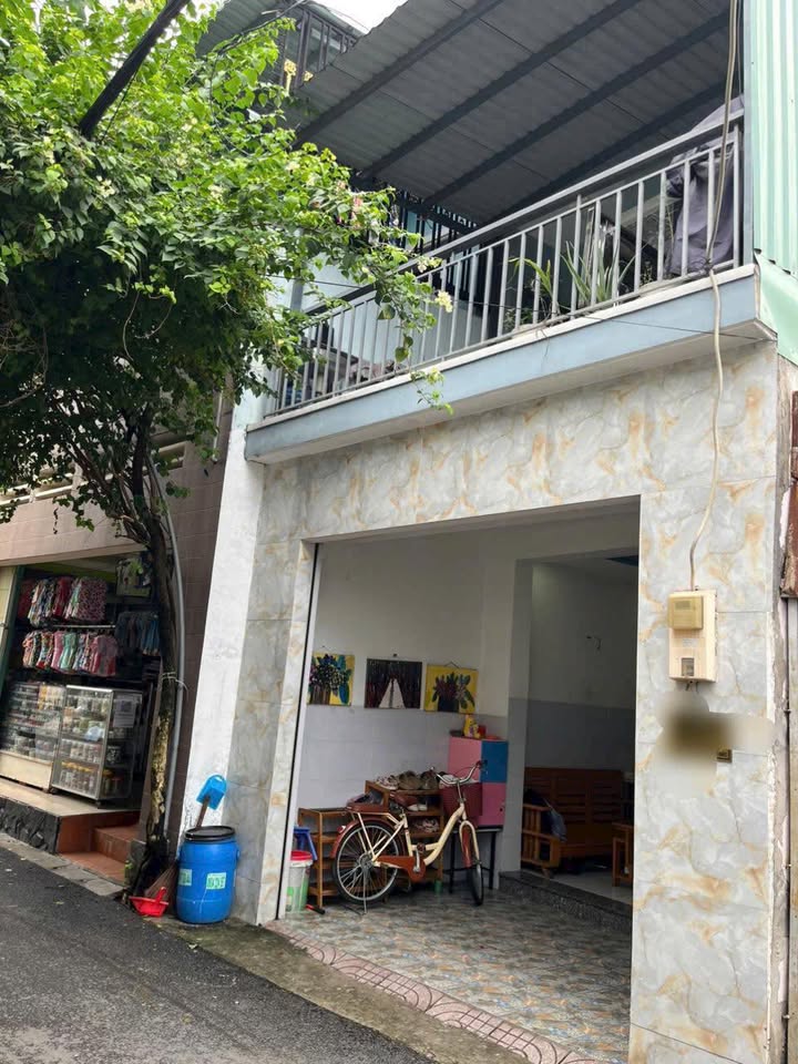 Nhà mặt tiền đường 359, Phước Long B, Thủ Đức 32m² giá 5.3 tỷ - Chính chủ bán gấp!