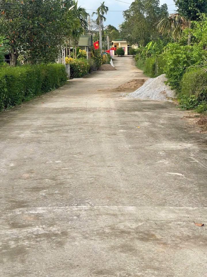 Đất nền Hương Đô Hương Khê 1500m² - Gần hội quán thôn Tây Trà, giá thỏa thuận!