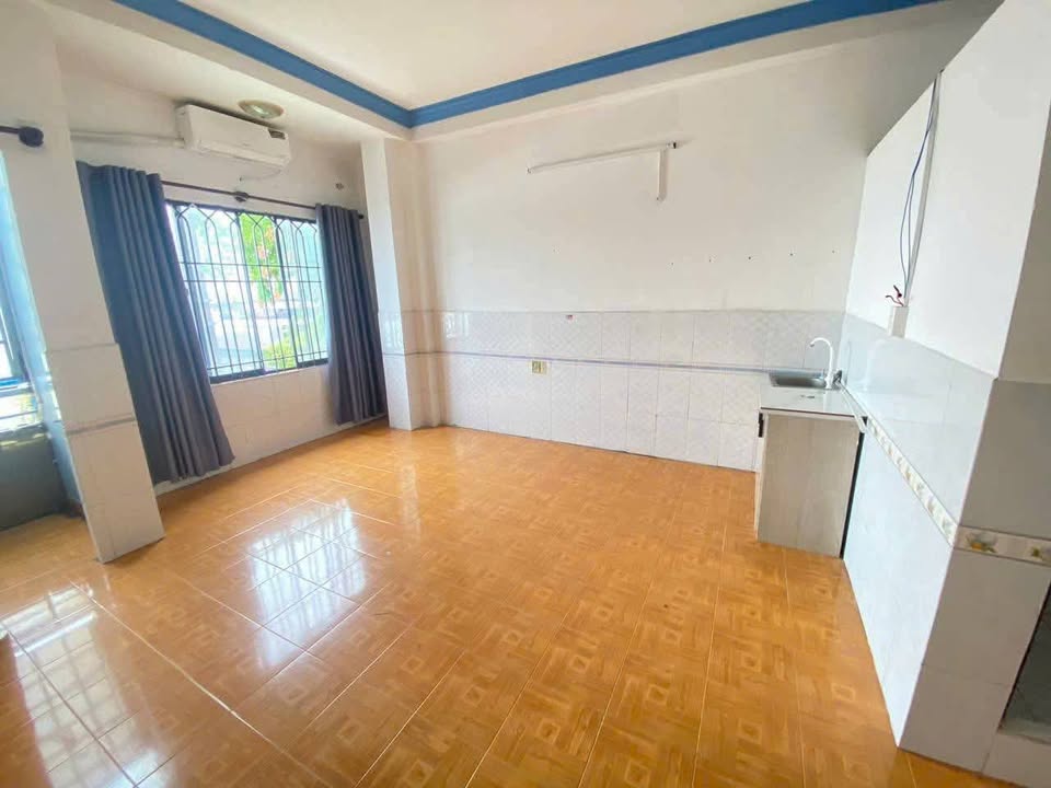Phòng cho thuê tại 309 Kinh Dương Vương, quận Bình Tân - Cửa sổ thoáng mát chỉ 2.9 triệu!
