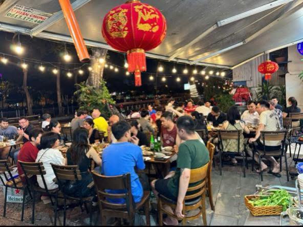 Quán Ốc Mặt Tiền Tây Thạnh 120m² giá 450 triệu - Cơ hội kinh doanh hấp dẫn!