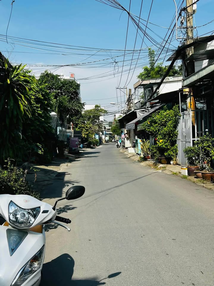 Bán nhà mặt tiền kinh doanh Tăng Nhơn Phú 20m² giá 2.1 tỷ - Đầu tư sinh lời ngay!