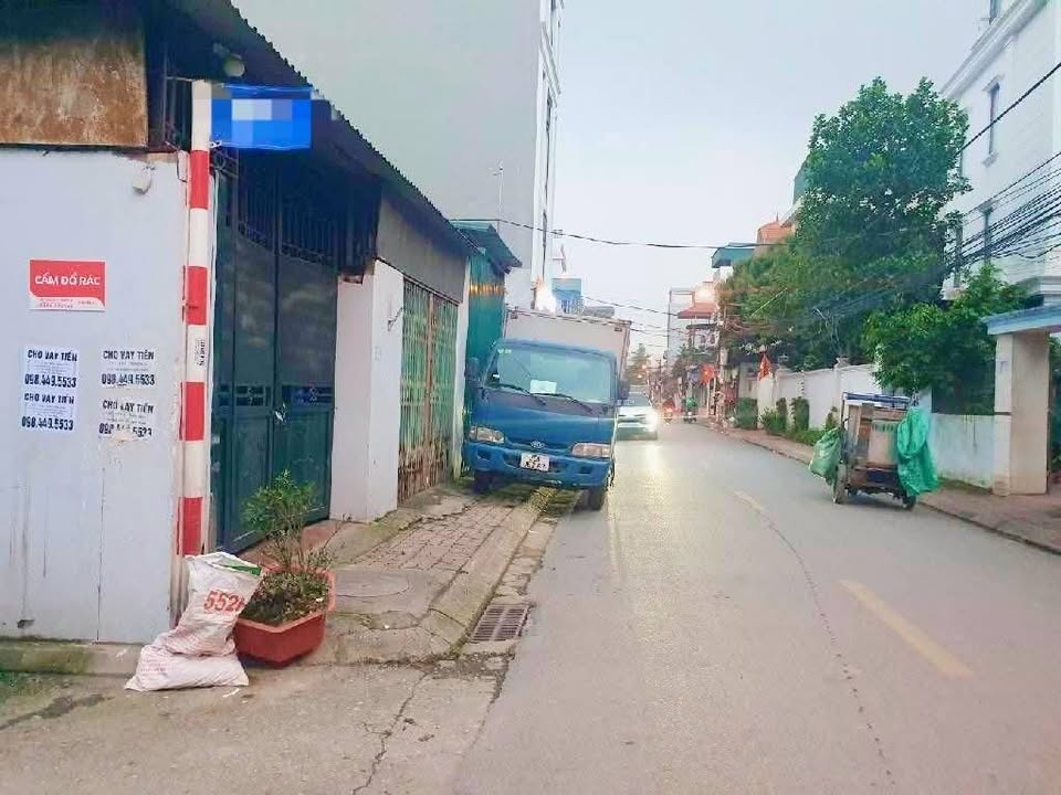 Đất vàng Giang Biên 105m² giá 13.5 tỷ - Ô tô vào tận nơi, kinh doanh tốt!