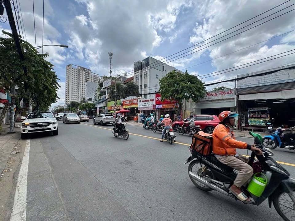 Đất nền Thủ Đức 107m² giá 11.6 tỷ - Hướng Đông, gần đường Đặng Văn Bi!