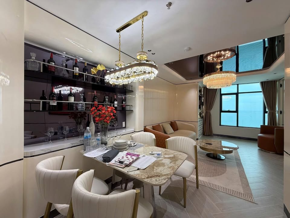 Căn hộ Mường Thanh Nha Trang 81m² giá 6.5 tỷ - View biển tuyệt đẹp