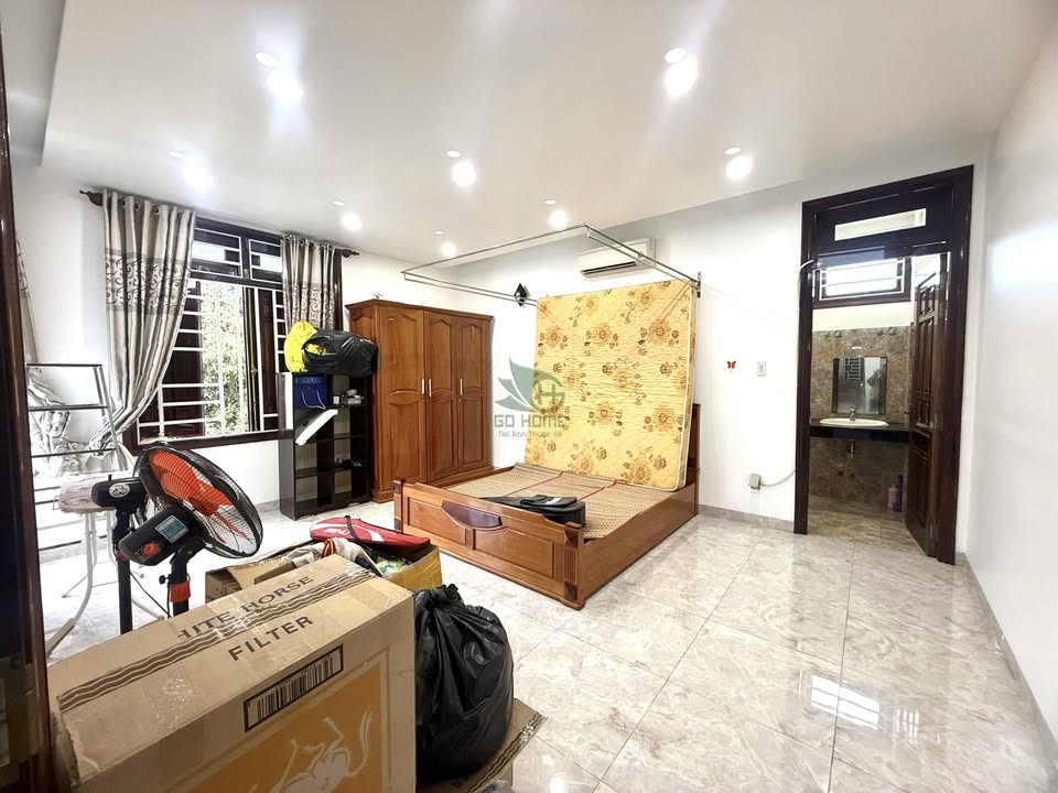 Nhà 3 tầng có sân vườn tại Phước Hải 190m² chỉ 26 triệu/tháng - Không thể bỏ lỡ!