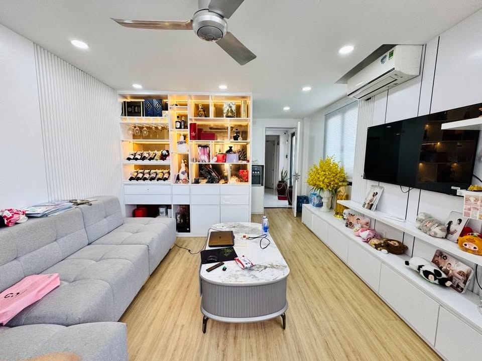 Nhà phố 4 tầng mặt tiền Nguyễn Thị Búp 75m² giá 9 tỷ - Kinh doanh đắc địa!