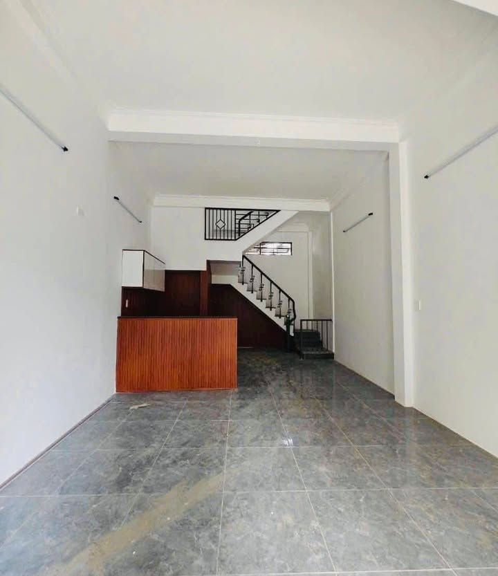 Nhà mặt tiền Bạch Đằng, Quy Nhơn 42m² giá 4 tỷ - Thiết kế 3 tầng tiện nghi!