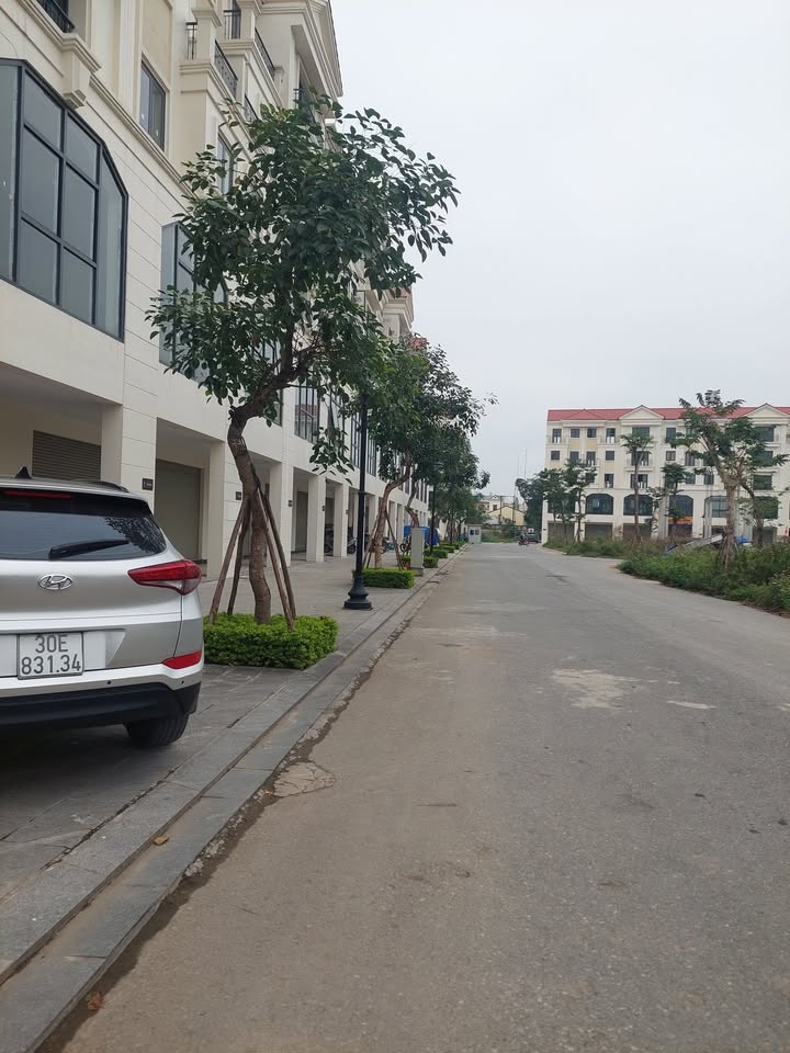 Townhouse Biệt Thự Hinode Kim Chung 100m² giá 18 tỷ - Kinh doanh đỉnh cao!