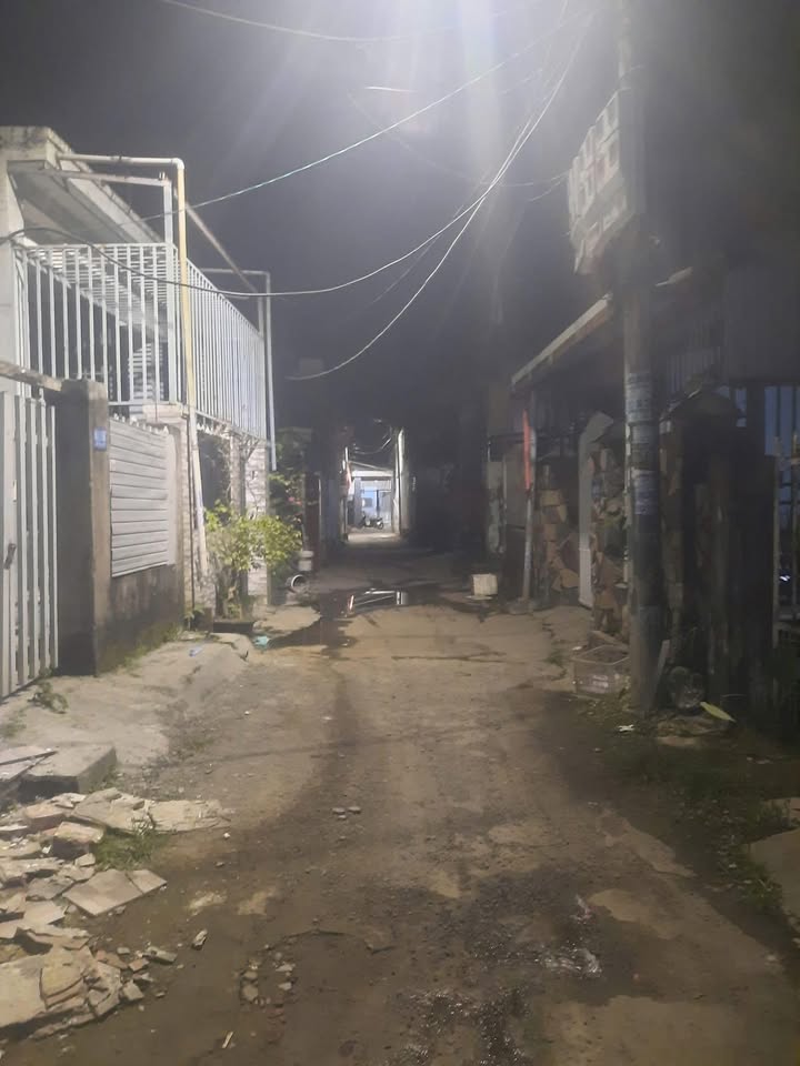 Nhà 3 lá kiệt Mẹ Suốt, Đà Nẵng 80m² giá chỉ 890 triệu - Sổ hồng chính chủ!