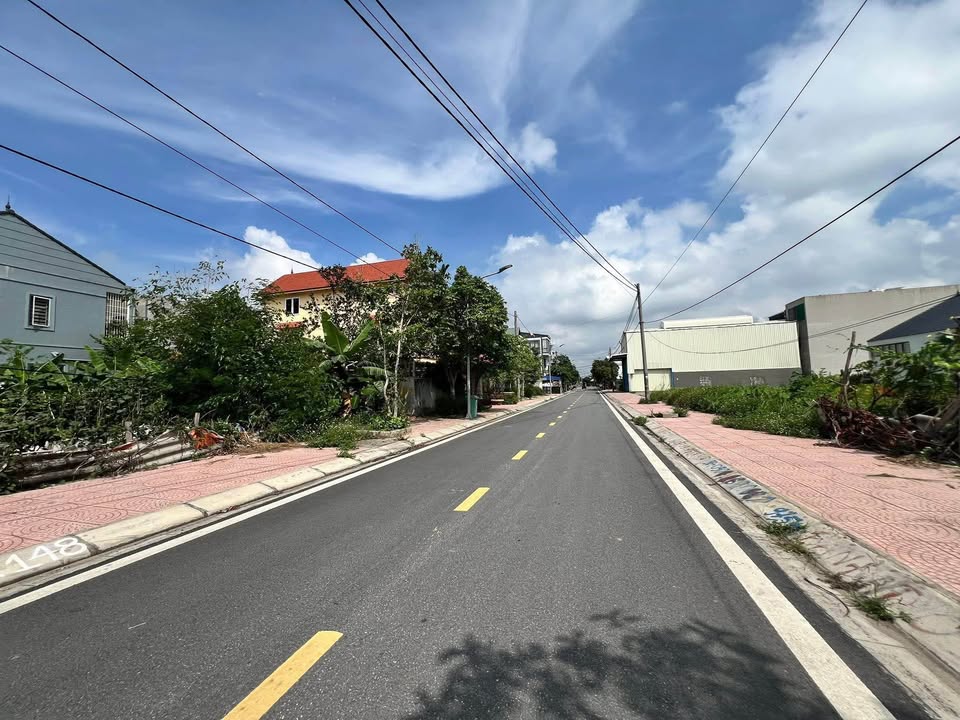 Đất nền Chung cư Lương Quán Nam Sơn 97.5m² giá 3 tỷ - Cơ hội đầu tư tuyệt vời!