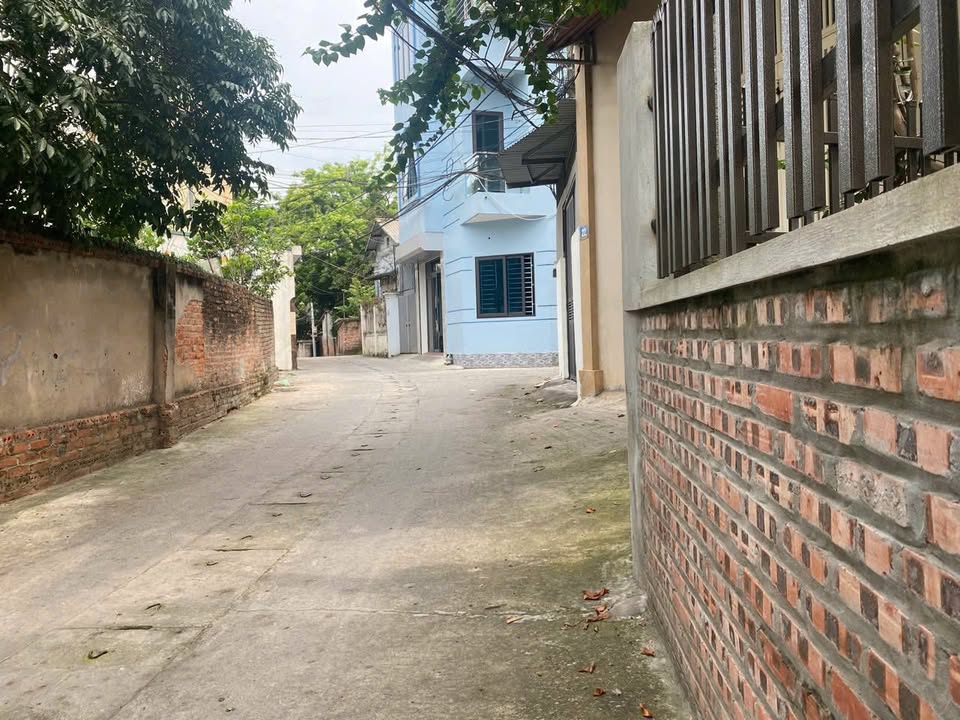 Nhà bán tại phường Sơn Tây, 54m² giá 2 tỷ - Đường ô tô thông thoáng!