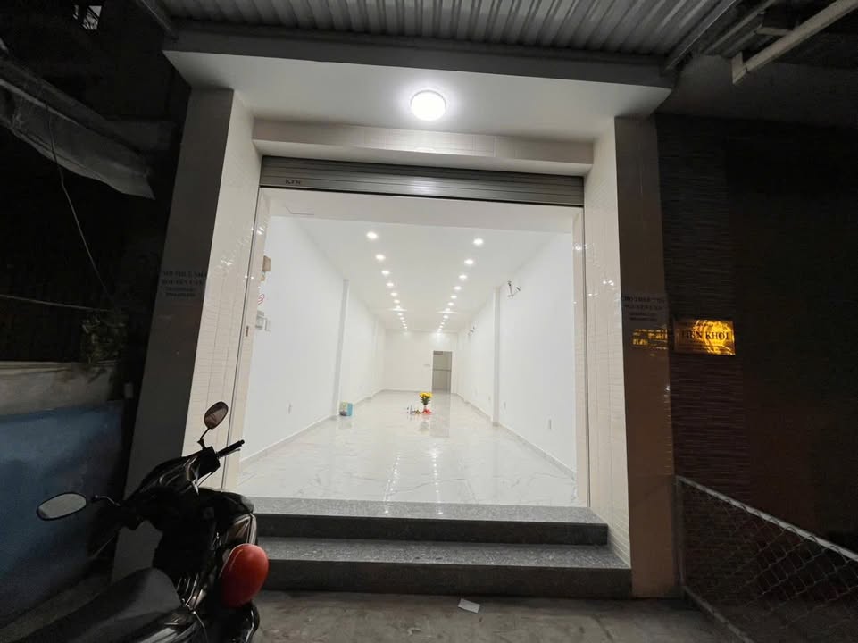 Cho thuê nhà mặt tiền phường 10, quận 6 - Diện tích 80m², giá chỉ 20 triệu/tháng!
