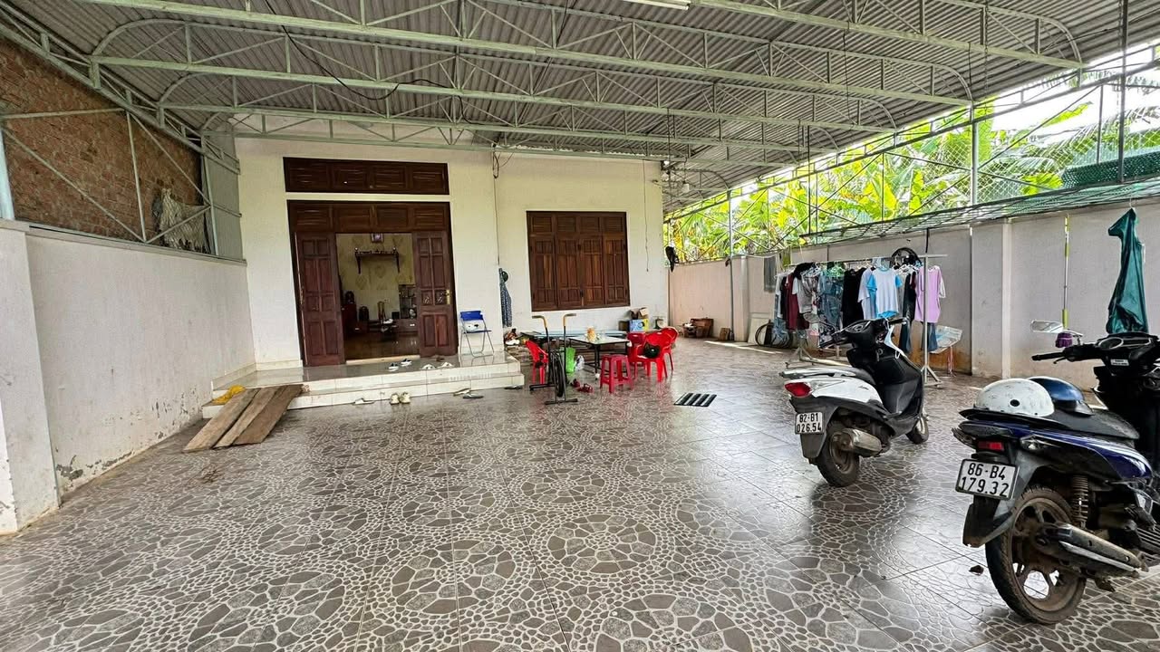 Nhà đẹp hẻm 54 An Dương Vương, Pleiku 270m² giá 1.8 tỷ - Không thể bỏ lỡ!