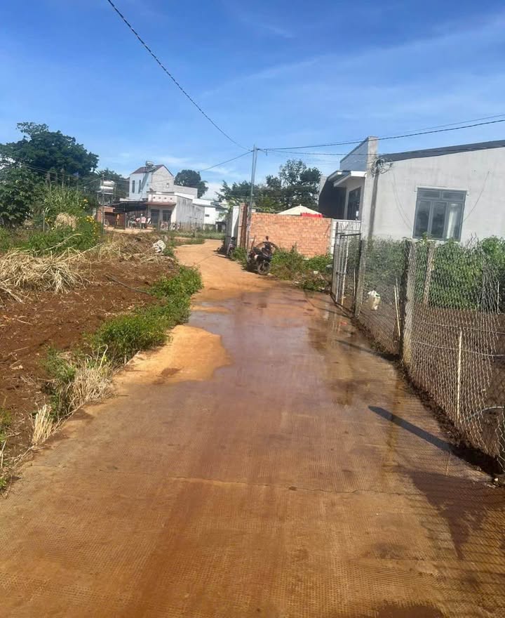 Đất nền Liên Nghĩa, Đức Trọng 105m² giá 1 tỷ - Sổ đỏ chính chủ, công chứng ngay!