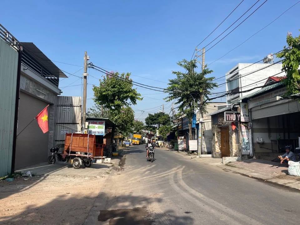 Đất mặt tiền Xuân Thới Thượng 100m² giá 6.3 tỷ - Kinh doanh sầm uất!