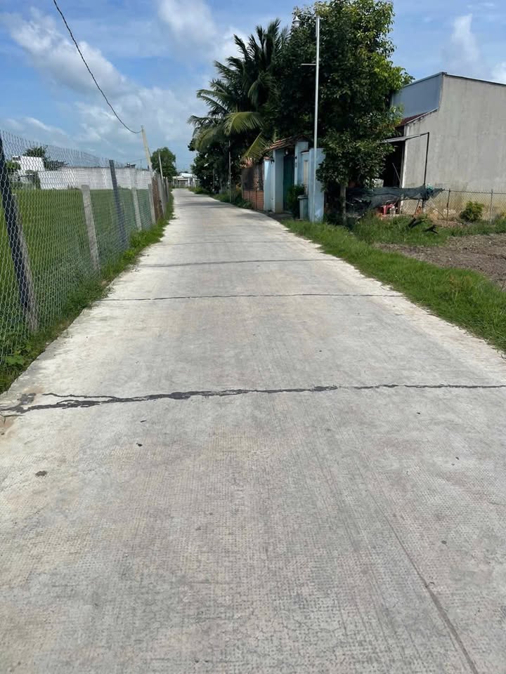 Đất mặt tiền đường bê tông Đức Hoà Thượng 220m² giá 800 triệu - Cơ hội đầu tư sinh lời!