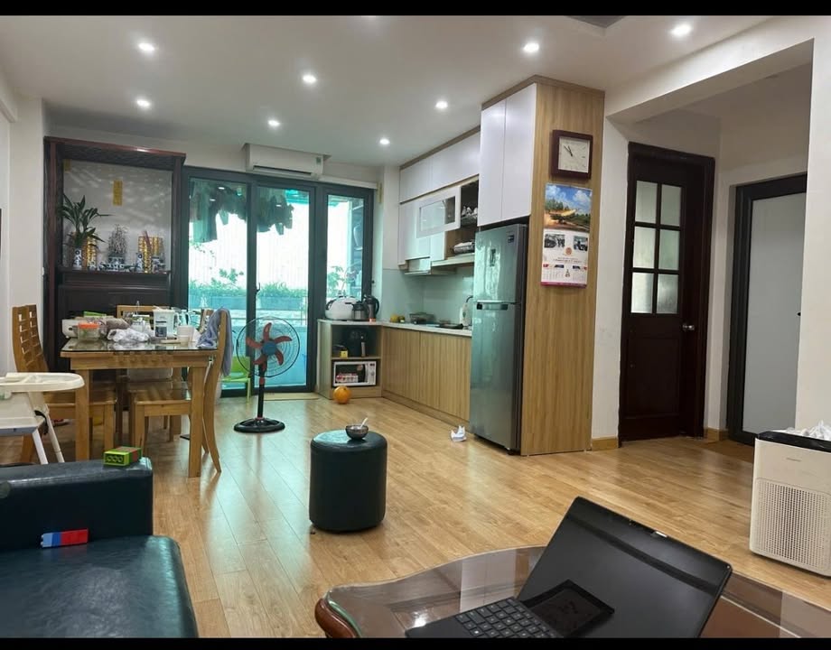 Chung cư Việt Hưng Long Biên 76m² giá 4.6 tỷ - Căn góc thoáng sáng, full nội thất!