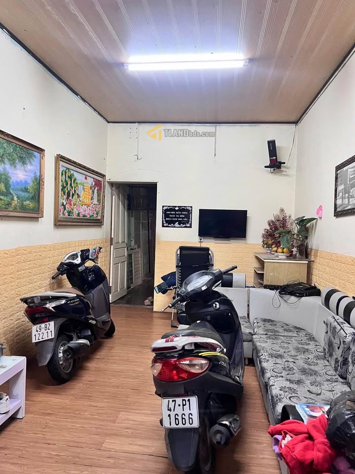 Nhà phố 1 tầng đường Bùi Thị Xuân, Đà Lạt - Diện tích 95m² giá 9.5 tỷ - Sổ riêng chính chủ!