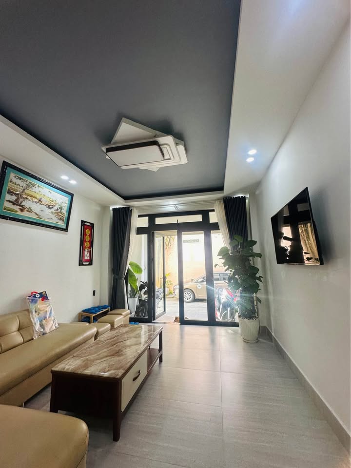 Nhà 3 tầng Khu Tập Thể Ngân Hàng, Đà Lạt 65m² giá 6.9 tỷ - Sổ riêng, xây kiên cố!