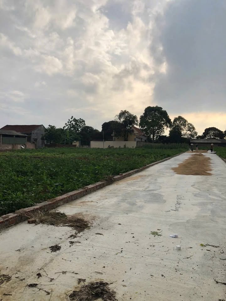 Lô đất 2 mặt tiền An Thịnh Ba Vì 120,7m² giá 900 triệu - Sổ đỏ chính chủ