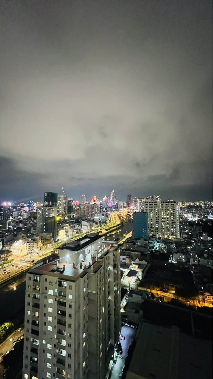 Căn hộ The GoldView Quận 4 82m² giá 8.3 tỷ - View Bitexco tuyệt đẹp!